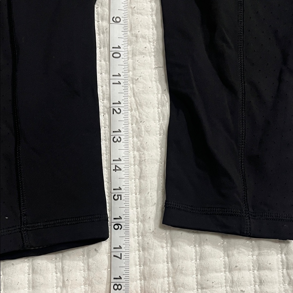 Lululemon Athletica Black Leggings - Picture 2 of 5